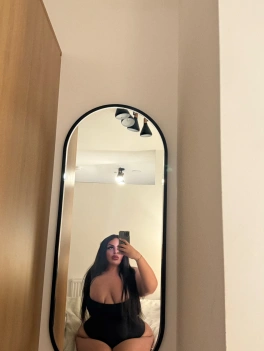 escort image