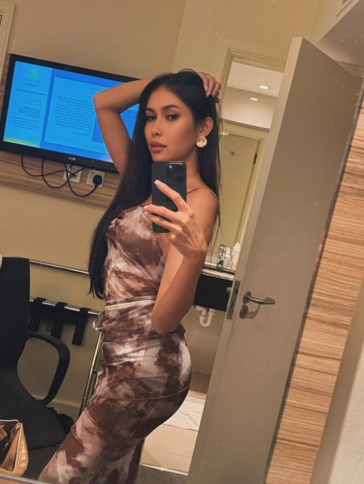 escort image