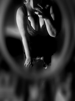 escort image