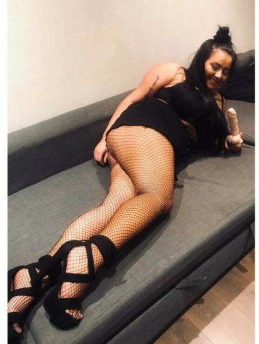 escort image