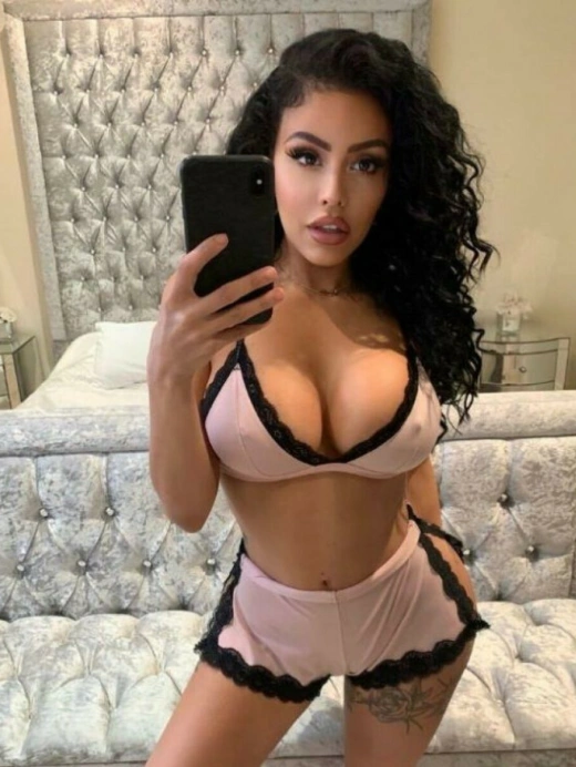 escort image