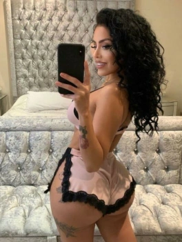 escort image