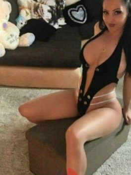 escort image