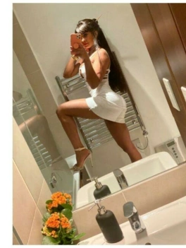 escort image