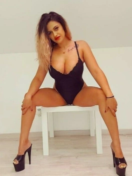 escort image