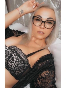 escort image
