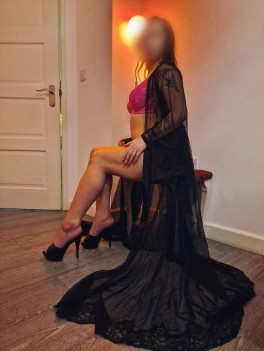 escort image